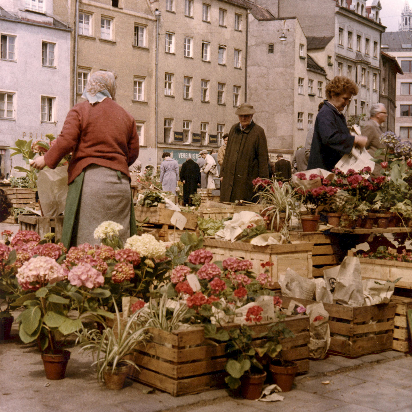 Blumenmarkt von Herbert Wendling