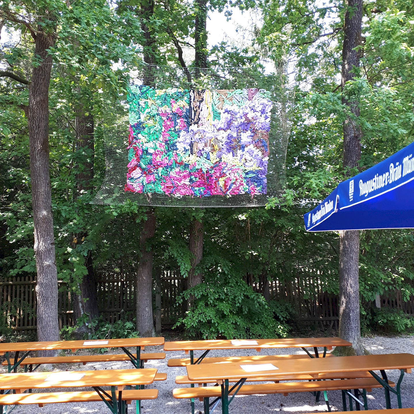 Franziska Wolff, Garden Eden, 260 x 390 cm, mesh with interweaving, plastic